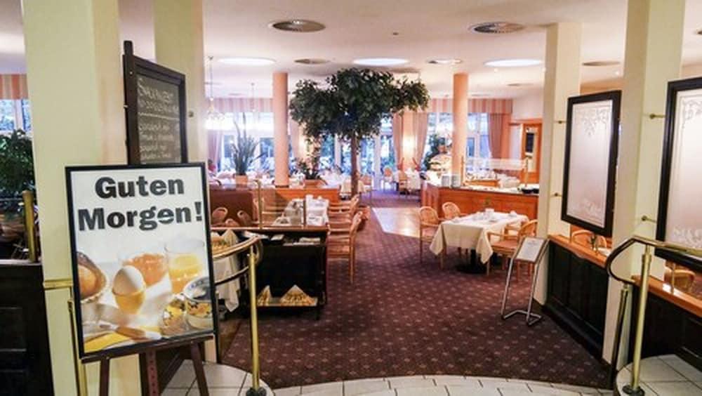 Plaza Inn Chemnitz Exteriör bild