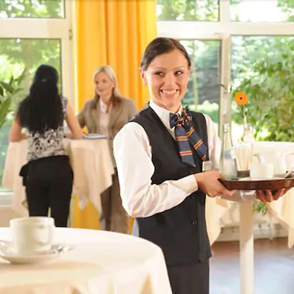 Plaza Inn Chemnitz Exteriör bild