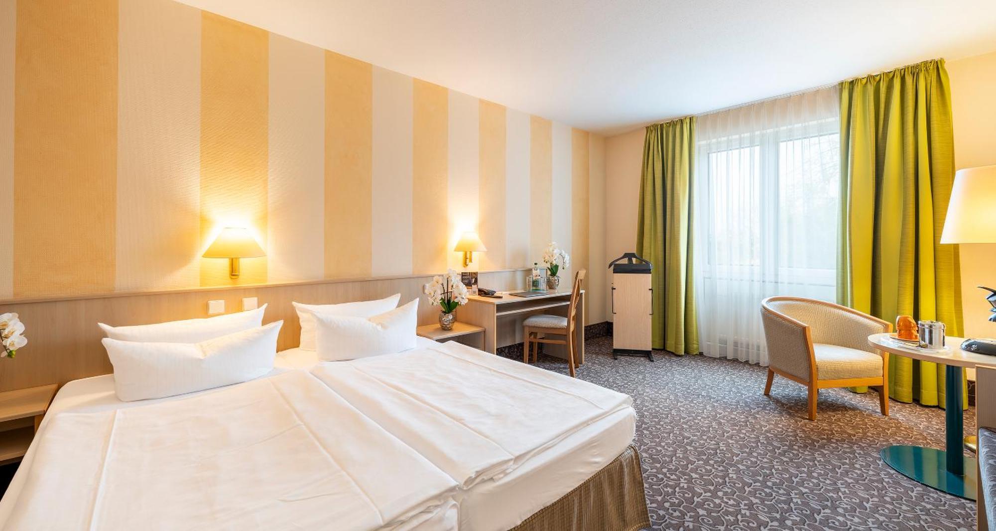 Plaza Inn Chemnitz Exteriör bild