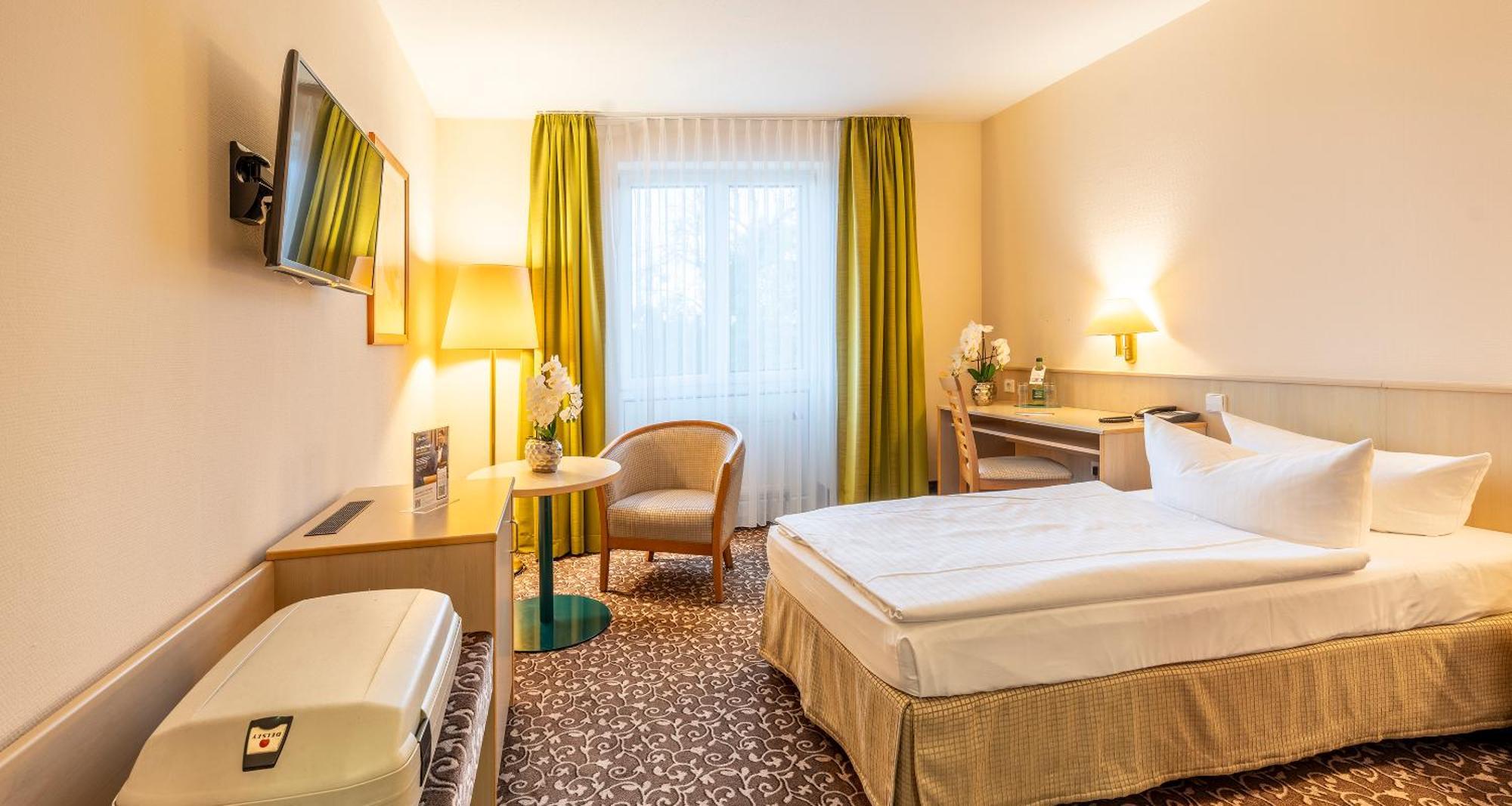 Plaza Inn Chemnitz Exteriör bild